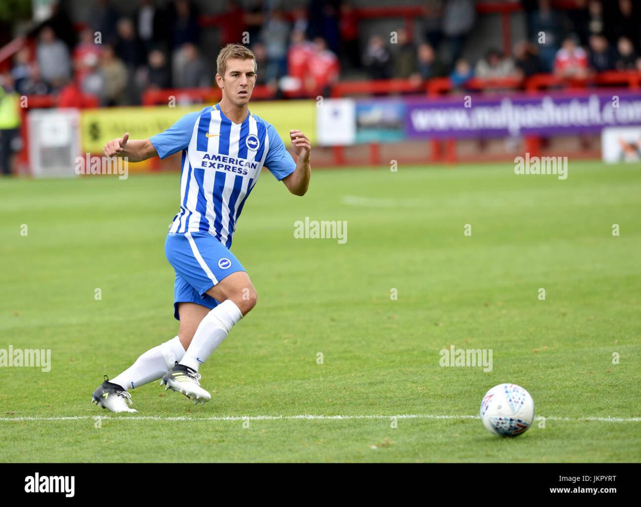 Brighton vs Crawley Town: Pertandingan persahabatan atau resmi?