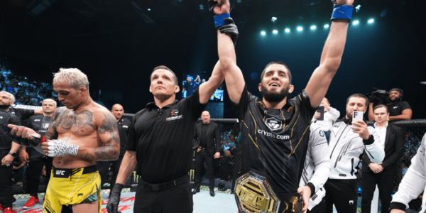 UFC 306 - Islam Makhachev Kasih Selamat ke Jagoan Baru Saat