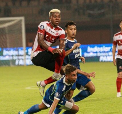 Madura United gagal meraih kemenangan lawan Persib Bandung