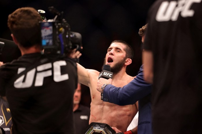 UFC 306 - Islam Makhachev Kasih Selamat ke Jagoan Baru Saat