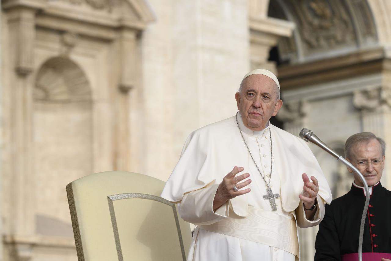 Pope francis peace prayer world throughout basilica intention evening peter thursday led service st