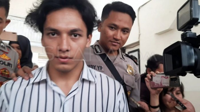 Jefri nichol penjara kompas hingga selain didenda ancaman artis polres rabu peran pers jumpa