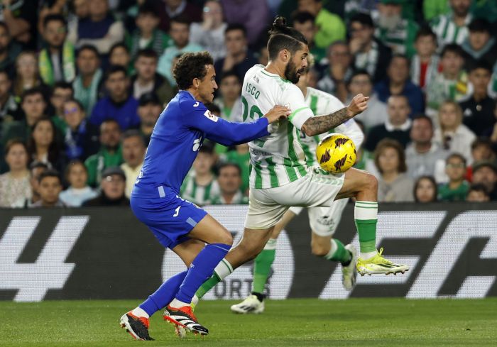 TIGATOGEL Kevin Diks Cetak Gol, Copenhagen Tahan Real Betis 1-1