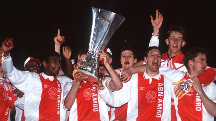 TIGATOGEL Hasil Liga Europa: Ajax menang telak, Porto taklukkan Hoffeinheim