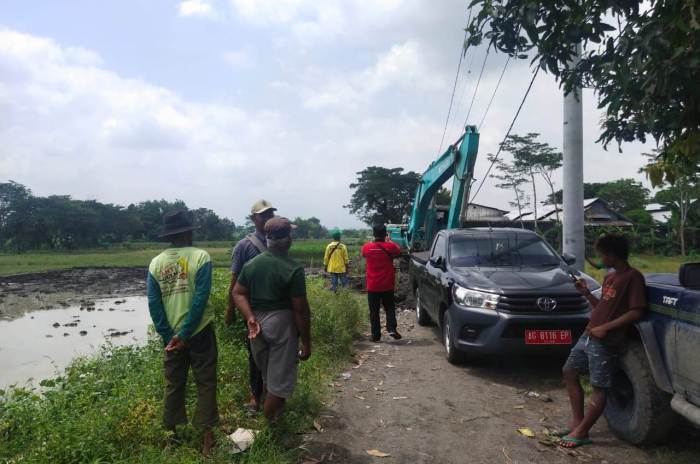 Ratusan Warga Desa Krecek Badas Kediri Alami Keracunan, Polisi