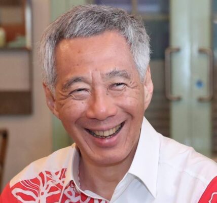 TIGATOGEL NEWS SportAdik Lee Hsien Loong Cari Suaka ke Inggris, Apa yang Terjadi?