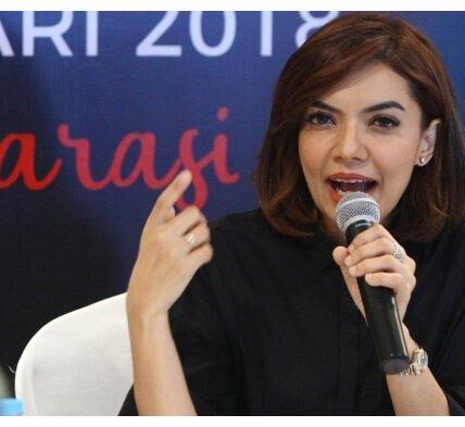 TIGATOGEL - Najwa Shihab Dirujak Warganet, Sebut Jokowi Nebeng Pesawat