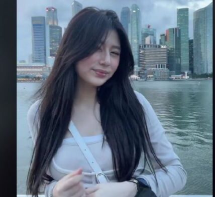 TIGATOGEL - Video viral Lydia Onic 12 menit di TikTok