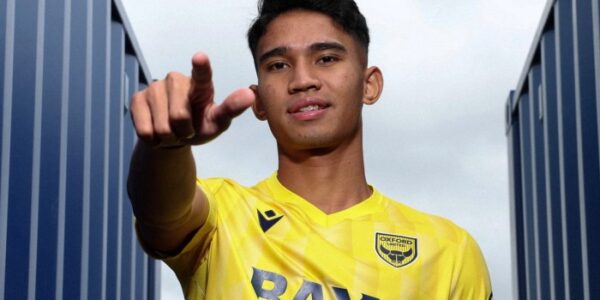 TIGATOGEL - Sejarah! Marselino Ferdinan Masuk Skuad Oxford United vs Hull